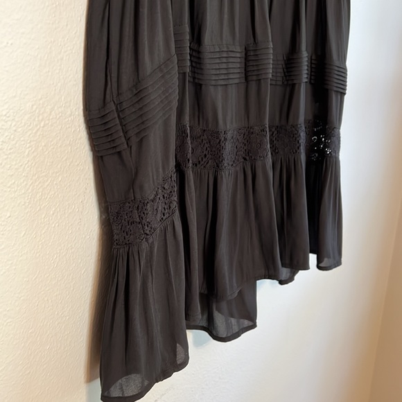 Anthropologie Maeve Black Tiered Lace Babydoll Short Sleeve Tunic Top V-Neck M - Picture 5 of 11